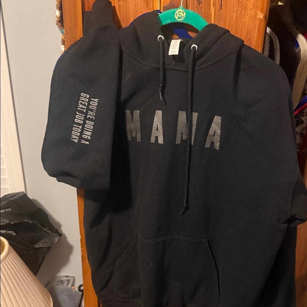 Black 'MAMA' Hoodie